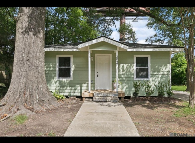 property at 2854 Yazoo St