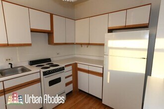 634 W Barry Ave, Unit A06C in Chicago, IL - Building Photo - Building Photo