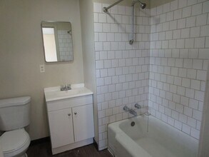 1275-1277 NE McRae Ct in Prineville, OR - Building Photo - Building Photo