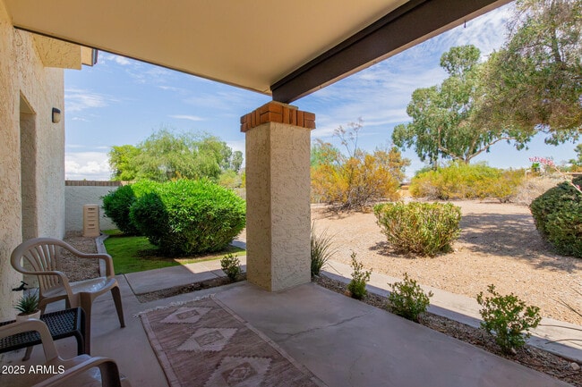 811 E Eugie Ave in Phoenix, AZ - Building Photo - Building Photo