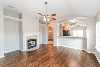 875 Woodbridge Hollow N in Jacksonville, FL - Building Photo - Building Photo