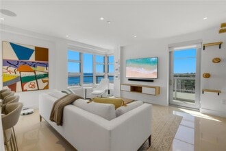 3739 Collins Ave in Miami Beach, FL - Building Photo - Building Photo
