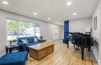 2146 S Yarrow St in Lakewood, CO - Building Photo - Building Photo