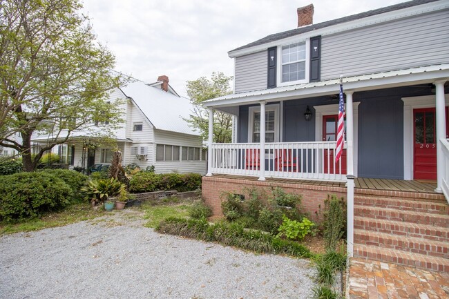 203 Oliver St in West Columbia, SC - Building Photo - Building Photo