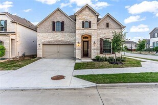 300 Foxglove Hl in Argyle, TX - Building Photo