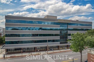 1230 Elm St in Manchester, NH - Building Photo