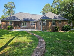 2947 Sylvan Way in Sumter, SC - Foto de edificio - Building Photo