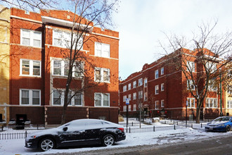 1342-1350 W Estes Ave in Chicago, IL - Building Photo - Building Photo