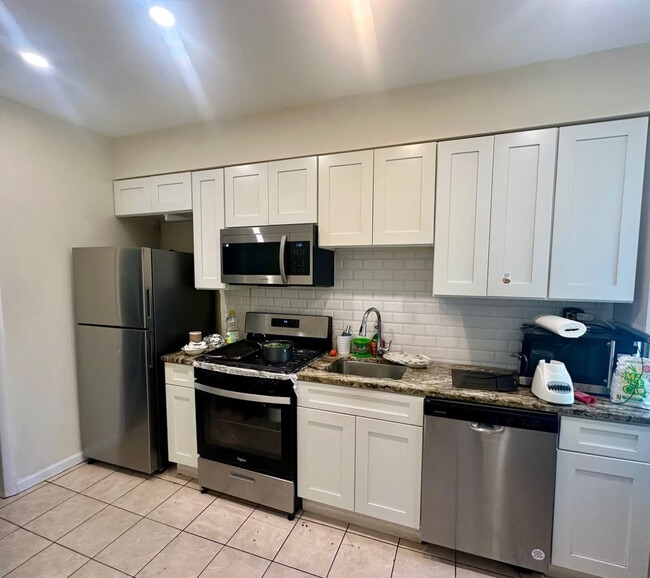 6009 Buchanan Pl, Unit 2 in West New York, NJ - Building Photo - Building Photo