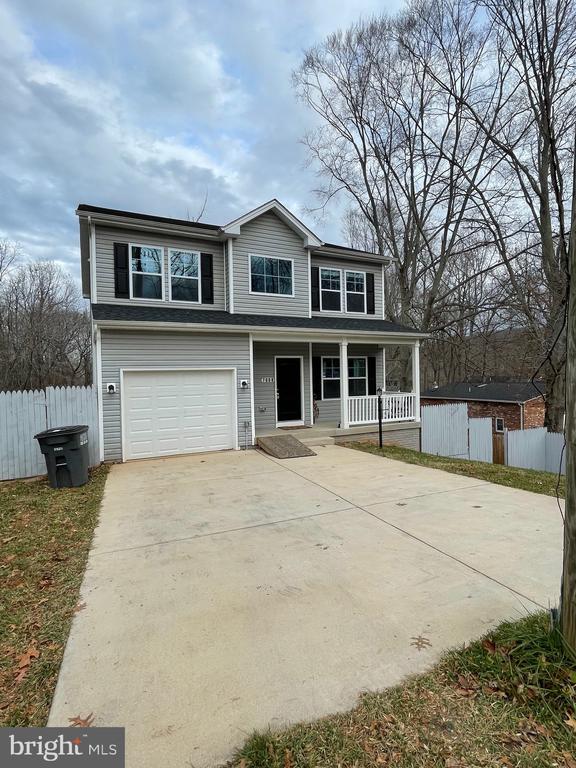 property at 7808 Oak St
