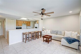 5539 NE Gulfstream Way in Stuart, FL - Building Photo - Building Photo