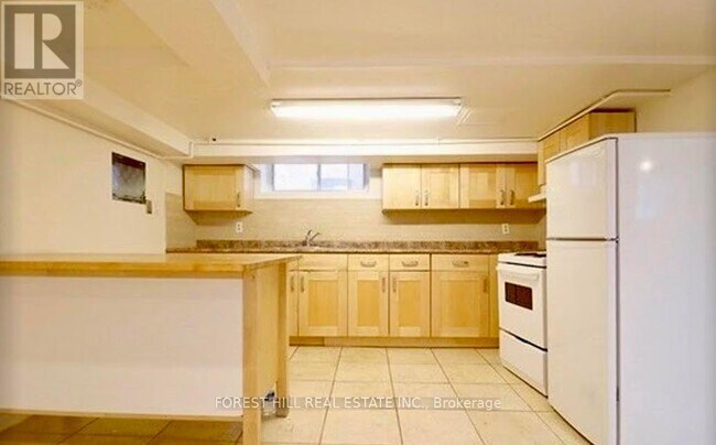 922 Avenue Rd in Toronto, ON - Building Photo - Building Photo