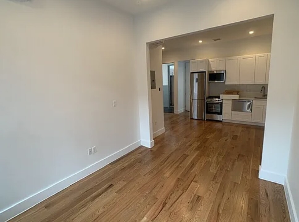 259 Rogers Ave in Brooklyn, NY - Building Photo