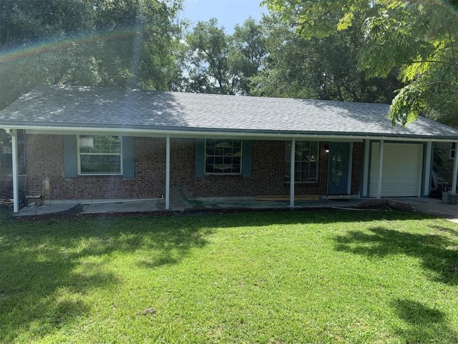 property at 709 S Adelle Ave