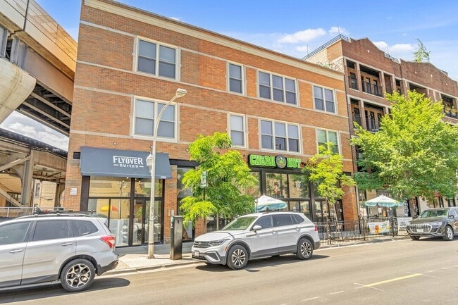 property at 3406 N Sheffield Ave