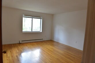 9 Ryder St, Unit 9 in Arlington, MA - Foto de edificio - Building Photo