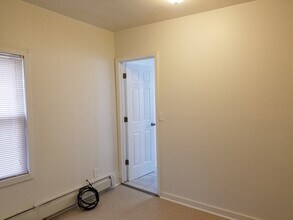 161 16th Ave, Unit Unit 2 in Paterson, NJ - Building Photo - Building Photo