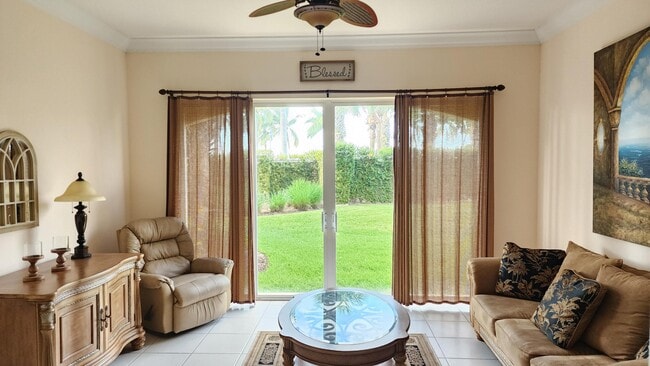 35 Harbour Isle Dr W in Fort Pierce, FL - Building Photo - Building Photo