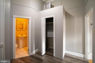 1919 Spring Garden St in Philadelphia, PA - Building Photo - Building Photo