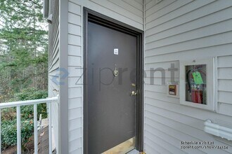 25235 SE Klahanie Blvd in Issaquah, WA - Building Photo - Building Photo