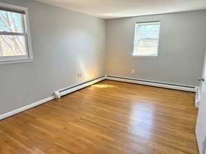 45 Milton St in Fairfield, CT - Building Photo - Building Photo