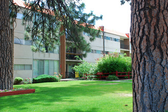 Fisher's Landing at Redband in Spokane, WA - Foto de edificio - Building Photo