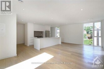 14 Chapleau Ave in Ottawa, ON - Building Photo - Building Photo