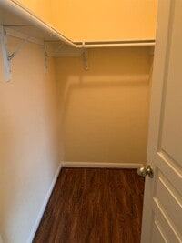 8607 Beviamo St photo'