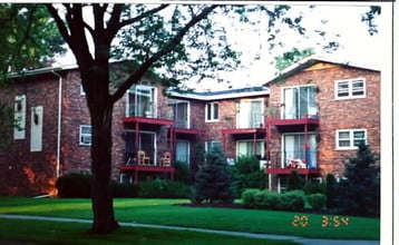 5612-5629 S 6th St in Countryside, IL - Foto de edificio - Building Photo