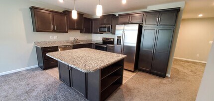 686 Daphne Wy in Crescent Springs, KY - Building Photo - Building Photo