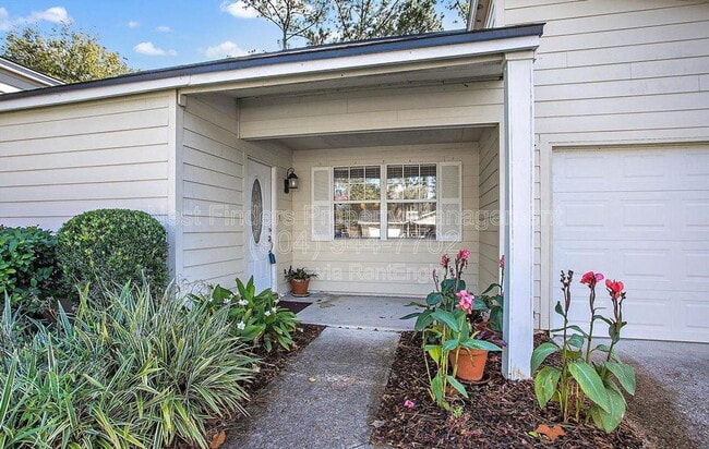 3386 Chrysler Dr in Jacksonville, FL - Building Photo - Building Photo