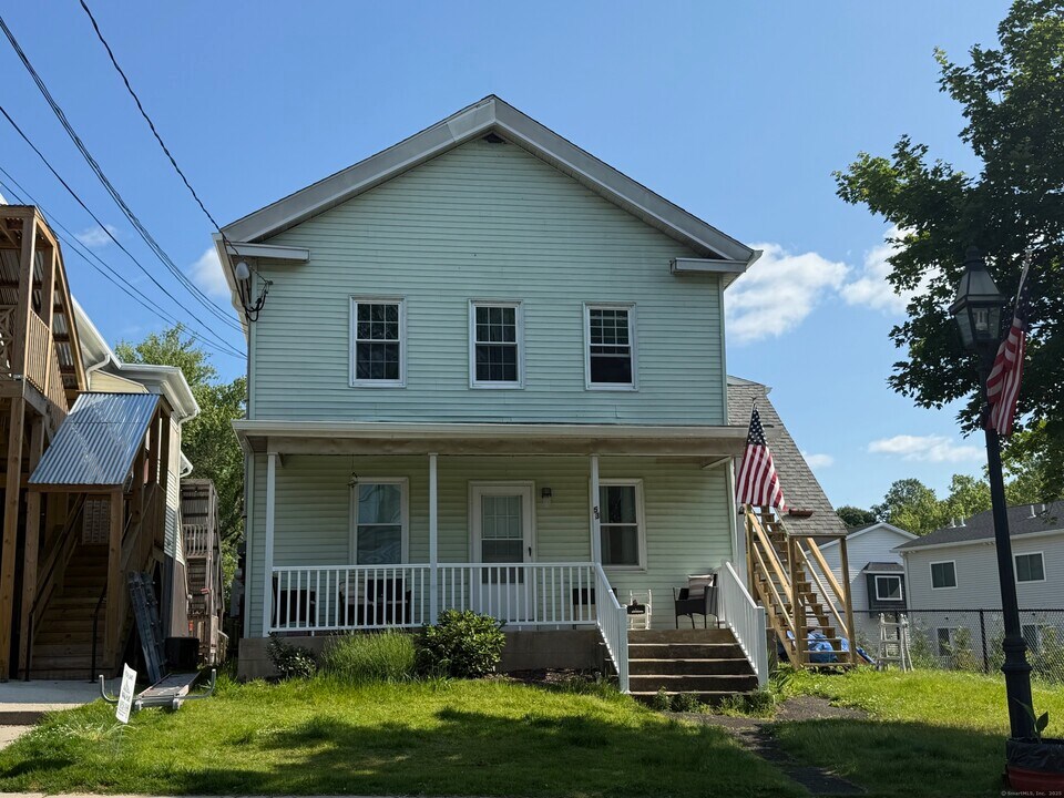 53 Main St in Meriden, CT - Building Photo