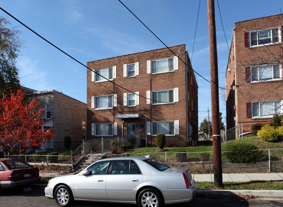 328 62nd Ave NE in Washington, DC - Building Photo