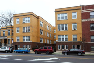 4105 N Ashland Ave Apartments