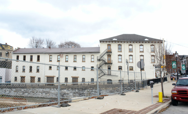 221 W High St in Bellefonte, PA - Building Photo - Building Photo