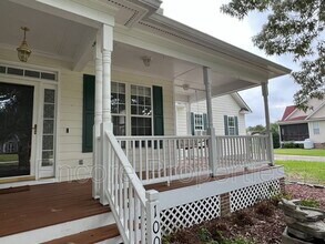 1008 Elmsleigh Way in Fuquay Varina, NC - Building Photo - Building Photo