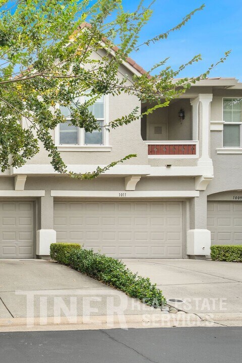 1011 Boardwalk Way in Rocklin, CA - Building Photo