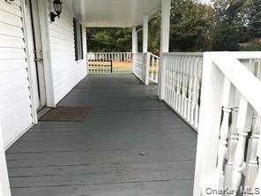 16 Airport Rd in Huguenot, NY - Building Photo - Building Photo