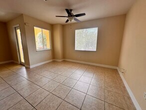 44 SE Sedona Cir in Stuart, FL - Building Photo - Building Photo