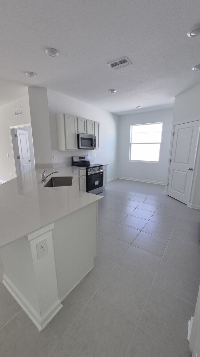 2917 Yukon Trl in Lake Hamilton, FL - Building Photo - Building Photo