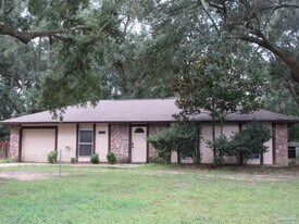 5337 E Avenida De Golf in Milton, FL - Building Photo