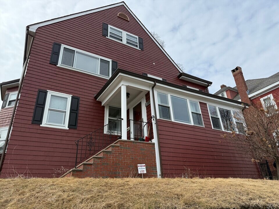 177 Bellingham Ave in Revere, MA - Building Photo