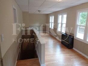 606 Lake Shore Blvd in Wauconda, IL - Building Photo - Building Photo
