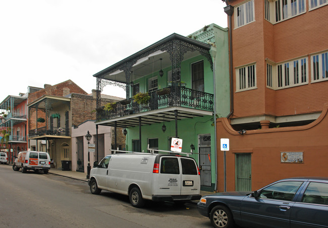 626 St Philip St in New Orleans, LA - Foto de edificio - Building Photo