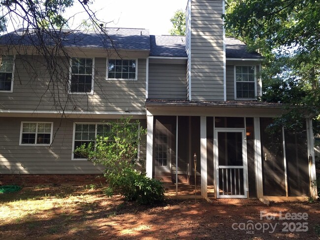 4503 Crystal Creek Ct in Indian Trail, NC - Foto de edificio - Building Photo