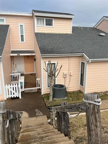 property at 640 Harbor Dr