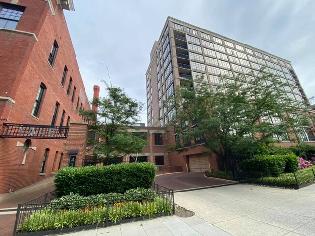 property at 437 New York Ave NW