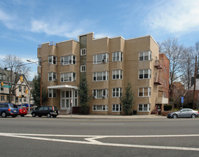 930 Kennedy Blvd in Bayonne, NJ - Building Photo - Building Photo