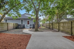 103 N 13th St, Unit B in Wilmington, NC - Building Photo