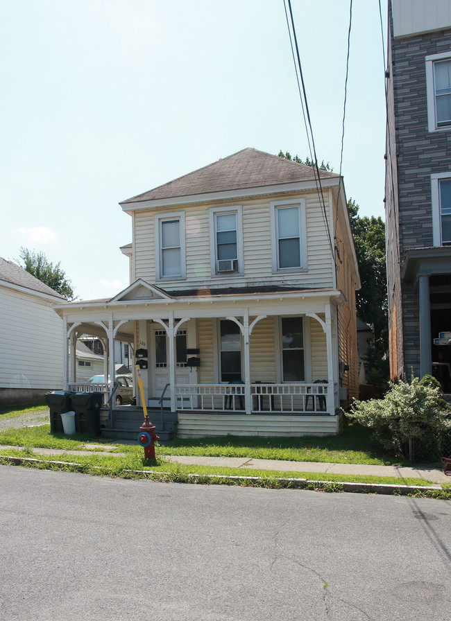 106 Jackson Ave in Cohoes, NY - Building Photo - Building Photo